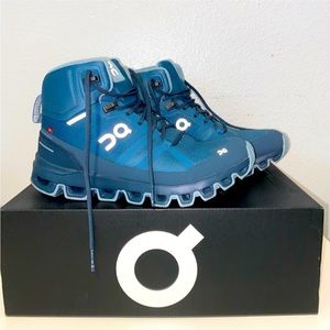 On Cloudrock Hiking Shoes size 6